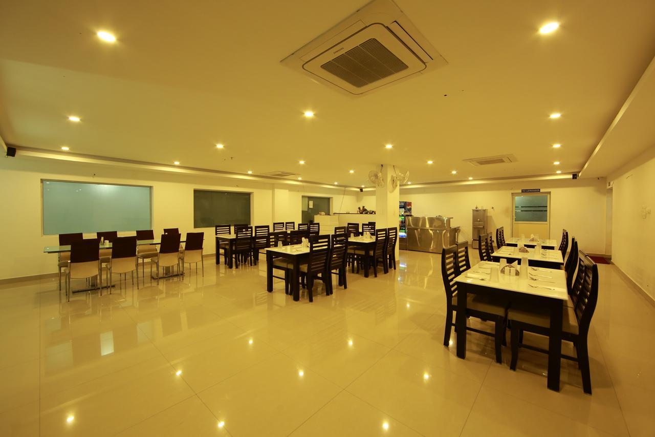 Sara Hotels And Apartments Nedumbassery Exterior foto